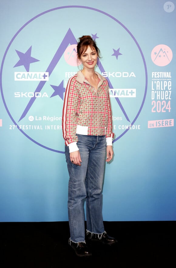 Où le climat est très doux l'été
Louise Bourgoin - 27ème Festival International du Film de Comédie de l'Alpe d'Huez le 16 janvier 2024. © Dominique Jacovides/Bestimage