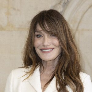 Carla Bruni au photocall du défilé Dior Haute Couture Printemps/Été 2024 dans le cadre de la Fashion Week de Paris (PFW), au musée Rodin à Paris, France, le 22 janvier 2024. © Olivier Borde/Bestimage