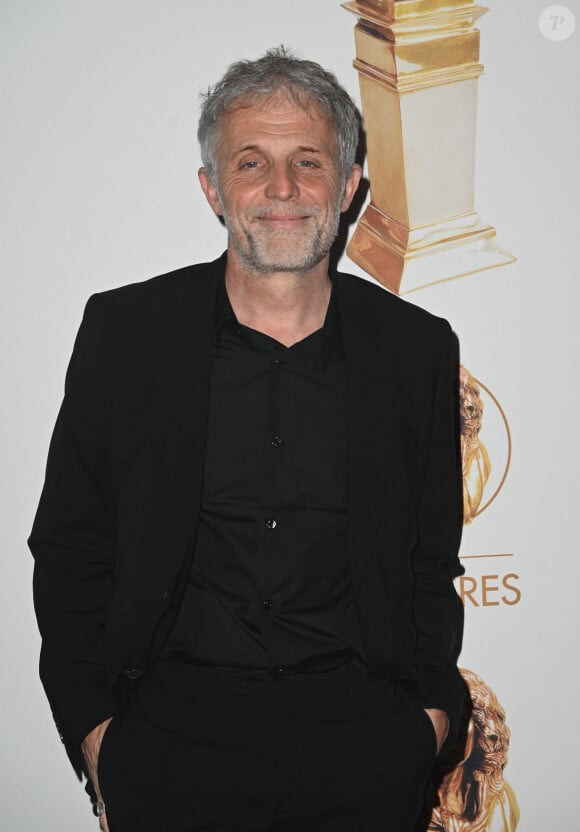 Stéphane Guillon - Photocall de la 34ème édition de la cérémonie des Molières au théâtre de Paris le 24 avril 2023. © Coadic Guirec / Bestimage