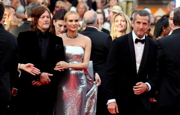 A rappeler que l'ex-épouse de Guillaume Canet vit actuellement une belle histoire avec Norman Reedus.
Norman Reedus, sa compagne Diane Kruger, Guillaume Canet - Montée des marches pour la cérémonie de clôture du 75ème Festival International du Film de Cannes. Le 28 mai 2022 © Dominique Jacovides / Bestimage 