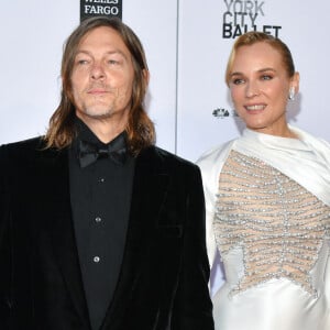 Norman Reedus et sa fiancée Diane Kruger au photocall de la soirée de gala de mode du New York City Ballet en l'honneur de George Balanchine et Jerome Robbins au théâtre David H. Koch à New York City, New York, Etats-Unis, le 5 octobre 2023. © StarMax/Bestimage 