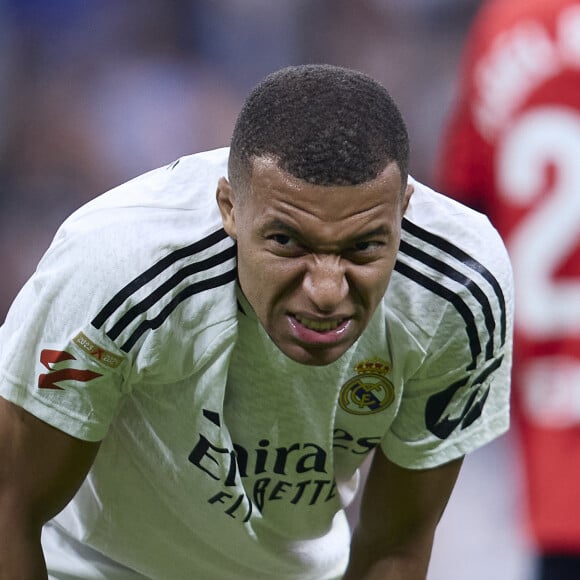 Un champion de foot pense que Kylian Mbappé a été marabouté

Kylian Mbappé avec le Real Madrid face à Osasuna. (Credit Image: © Ruben Albarran/ZUMA Press Wire)