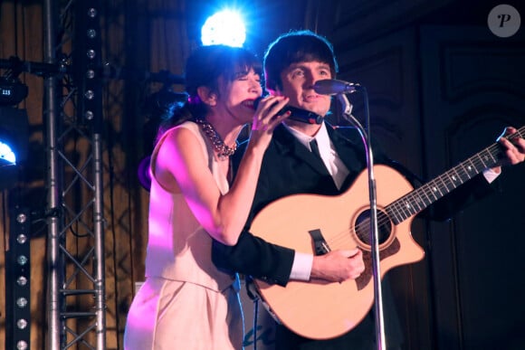 Exclusif - Concert du groupe " The Love Beatles " avec pour invité surprise Nolwenn Leroy pour la chanson " Yesterday " - Dîner de Gala "Vaincre le cancer" au profit de la lutte contre les cancers dans les salons du Cercle de l'Union Interalliée à Paris le 17 Novembre 2024. © Bertrand Rindoff / Bestimage 