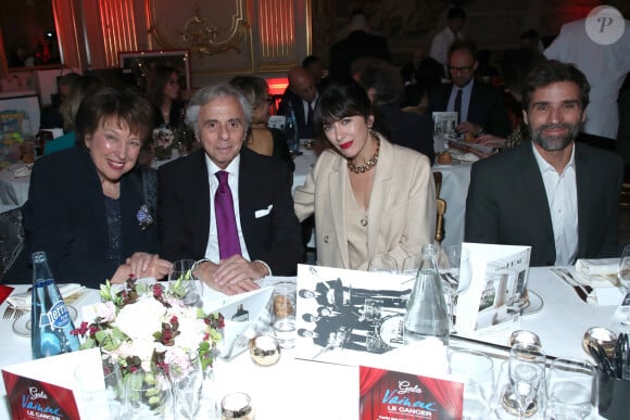 Exclusif - Roselyne Bachelot-Narquin, Michel Oks "Président bénévole de la fondation Vaincre le cancer", Nolwenn Leroy et son compagnon Arnaud Clément - Dîner de Gala "Vaincre le cancer" au profit de la lutte contre les cancers dans les salons du Cercle de l’Union Interalliée à Paris le 17 Novembre 2024. © Bertrand Rindoff / Bestimage  No Web - Belgique et Suisse 