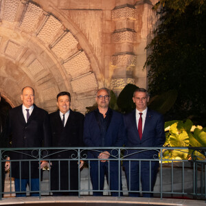 Des membres de la famille élargie, tels que Camille Gottlieb et Mélanie-Antoinette de Massy, étaient également présents pour partager ce moment festif...
Le Prince Albert II de Monaco et la Princesse Charlène de Monaco assistent à l'inauguration des illuminations de Noël sur la Place du Casino à Monte-Carlo, Monaco, le 30 novembre 2024 Monaco. Photo par Pierre Villard/Pool/ABACAPRESS.COM