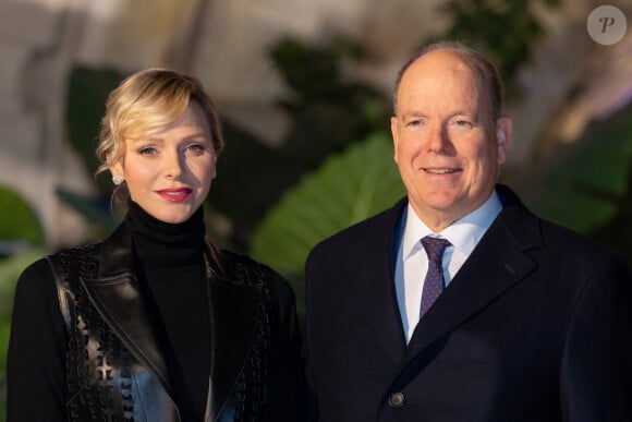 No Tabloid - Le prince Albert II de Monaco et la princesse Charlene ont inauguré le ‘New Moods’, un live music bar, situé en dessous du Café de Paris à Monaco, le 30 novembre 2024. Le Moods nouvelle génération ouvrira trois jours par semaine (jeudi, vendredi, samedi) et seulement 6 mois par an. Cet établissement musical avait fermé ses portes en 2011 en raison d’importantes pertes financières. Au programme pour ce local nouvelle génération, de la musique mais aussi des spectacles humoristiques proposés une ou deux soirées par mois. Côté cuisine, la SBM a demandé au chef doublement étoilé Marcel Ravin de constituer la carte. Le New Moods sera également privatisable pour les particuliers et les entreprises pendant les grands évènements en Principauté, comme le Grand Prix, le Yacht Show, ou l’Open de Tennis. L'ouverture au grand public se fera le 5 décembre. © Olivier Huitel/Pool Monaco/Bestimage  No Tabloid - TT.SS.HH. Prince Albert II and Princess Charlene of Monaco attend the inauguration of the ‘New Moods’, a live music bar near the Place du Casino, in Monaco, on November 30th, 2024. The emblematic Moods reopens its doors and becomes the New Moods. A renaissance which (re)honors a legendary place, guided by a sincere love of the performance stage. A symbol of nightlife in the Principality. This performance and concert hall, to which Monegasques and the faithful of Monaco have always been very attached, is reinventing itself. 