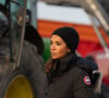 Karine Le Marchand soutient les agriculteurs sur le barrage de l'Autoroute A4 à hauteur de Jossigny en Seine et Marne le 29 Janvier 2024. © Jeremy Melloul - Pierre Perusseau / Bestimage