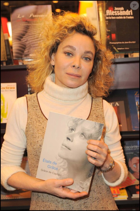 Grace De Capitani au Salon du livre, Paris, le 30 mars 2010 !