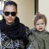Jessica Alba passe au supermarché de Beverly Hills avec Honor le 3 avril 2010