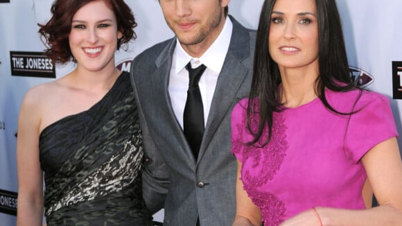 Demi Moore somptueuse, entourée de sa fille Rumer Willis et de son mari Ashton Kutcher !