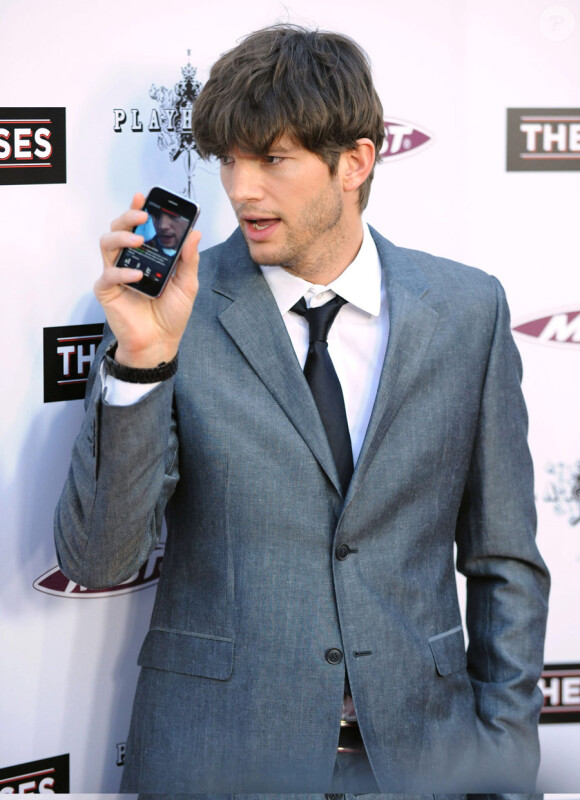 Ashton Kutcher lors de la présentation du film The Joneses à Los Angeles le 8 avril 2010