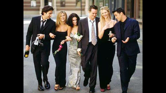 Regardez Jennifer Aniston, Courteney Cox et toutes les stars de Friends en plein fou rire !
