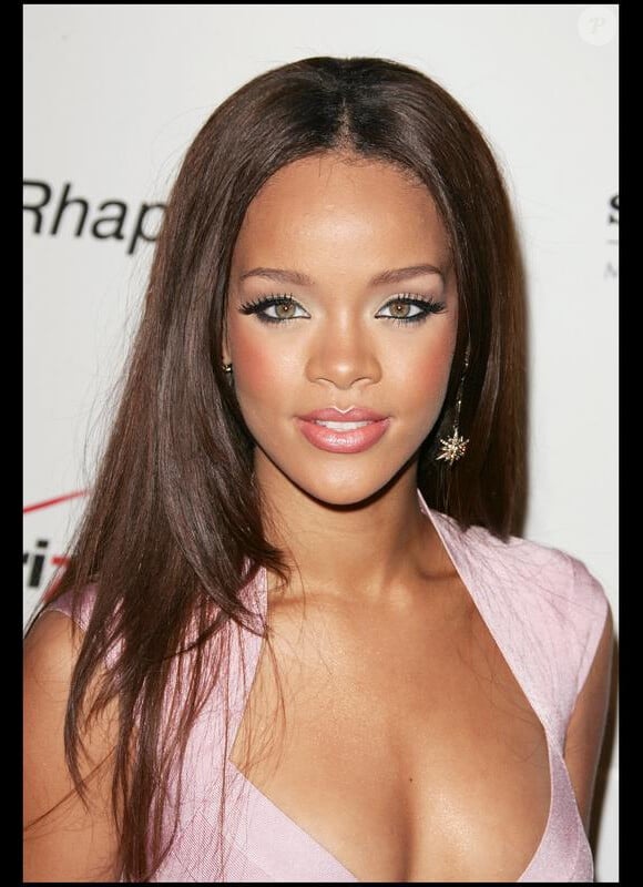 Souvenez-vous, Rihanna a eu les cheveux longs, fut un temps !