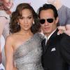 Jennifer Lopez à la première de The Back-Up Plan  (Le Plan B), à Los Angeles. Son mari, le latin lover Marc Anthony, est à ses côtés. 21/04/2010