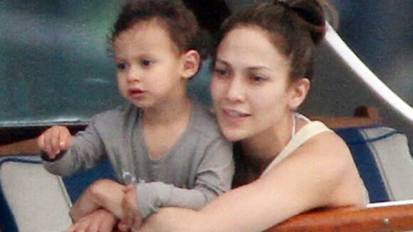 Jennifer Lopez : Pause tendresse avec son fils Max... Ils sont adorables !