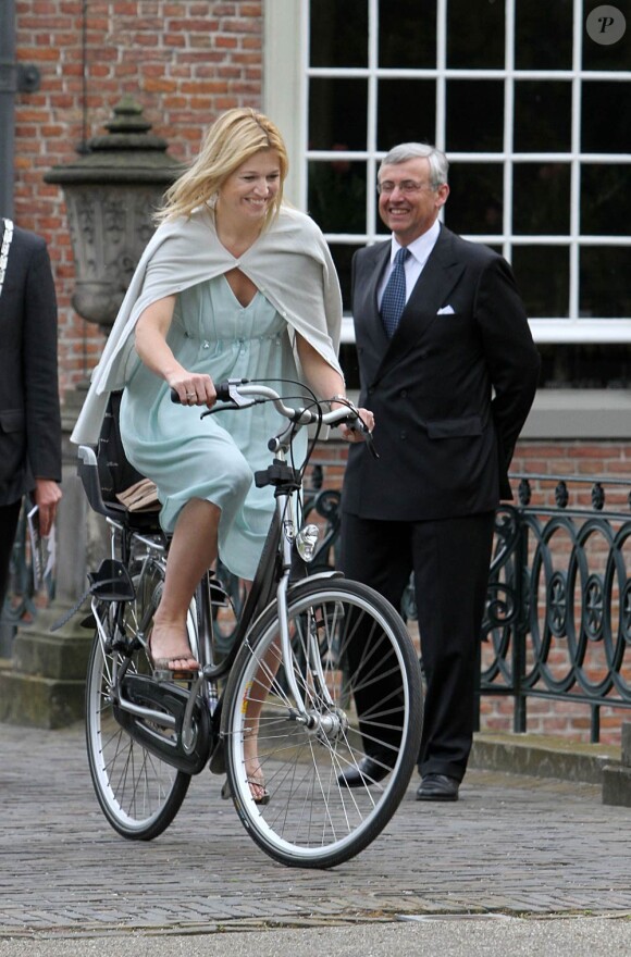 Maxima et Willem-Alexander des Pays-Bas, adeptes du vélo, ont célébré le 28 avril 2010 le cinquantenaire de la Fondation Duivenvoorde