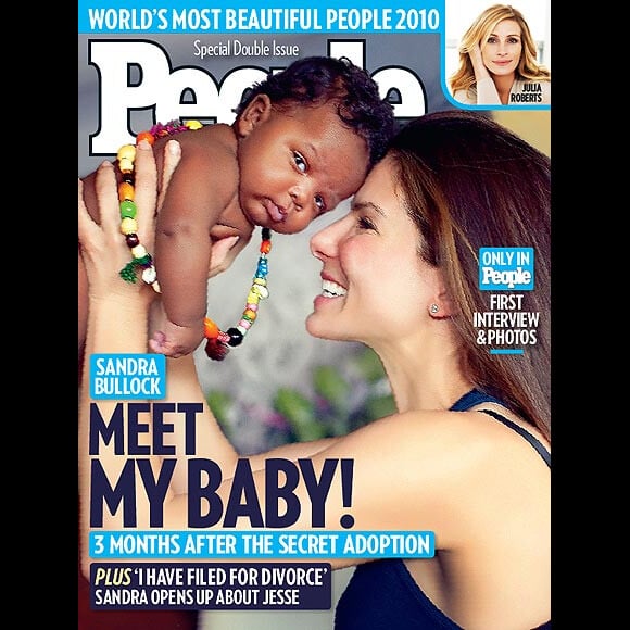 Sandra Bullock en couverture de People avec son fils Louis Bardo