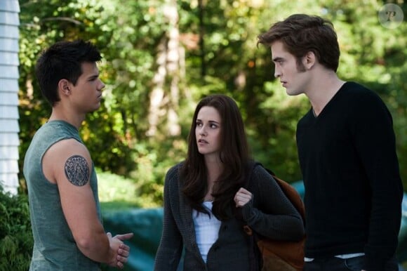 Taylor Lautner, Kristen Stewart et Robert Pattinson dans Twilight - Chapitre 3 : Hésitation.