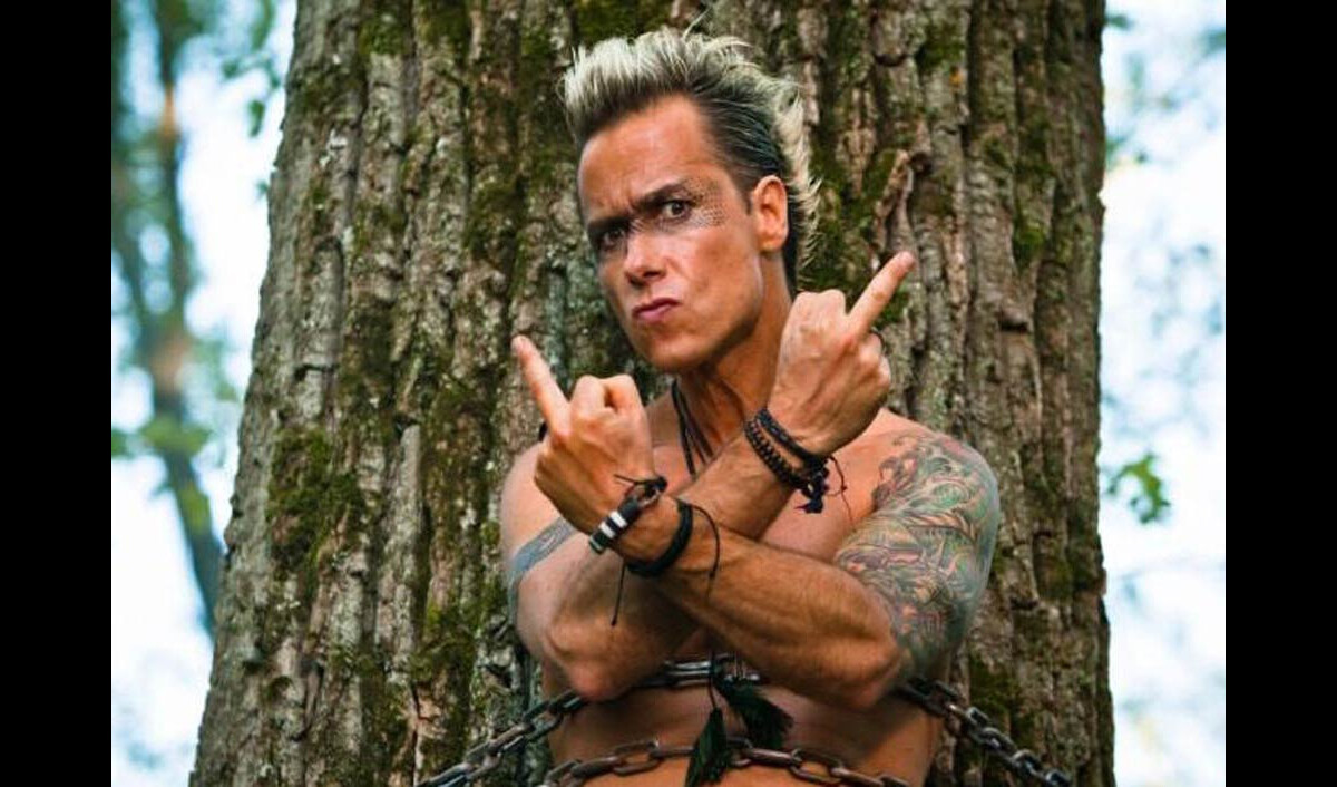 Vidéo : Le teaser du personnage de Chris Prolls. - Ode (Purepeople)