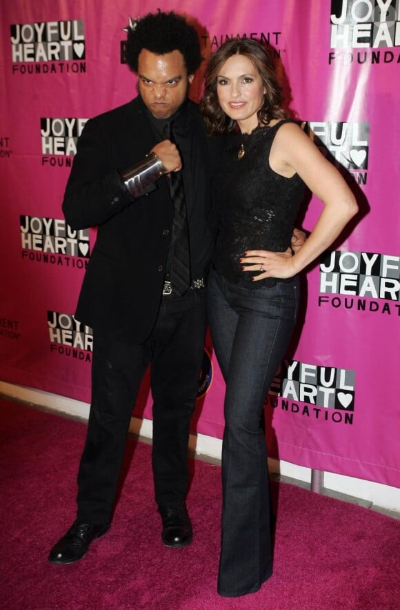 Mariska Hargitay et Eric Lewis au 2010 Joyful Heart Foundation Gala, à New York. 05/05/2010