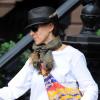 Sarah Jessica Parker très lookée à la sortie de son appartement à New York le 14 mai 2010 