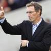 Successeur de Raymond Domenech à la tête de l'équipe de France, Laurent Blanc touchera 225% du salaire de son prédécesseur !