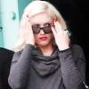 Gwen va déjeuner avec Tony Kanal, son ex-boyfriend et membre du groupe No Doubt. Mai 2010