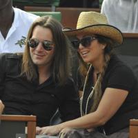 Roland-Garros 2010 - Hélène Ségara : une cowgirl amoureuse devant une Grace Jones en famille !
