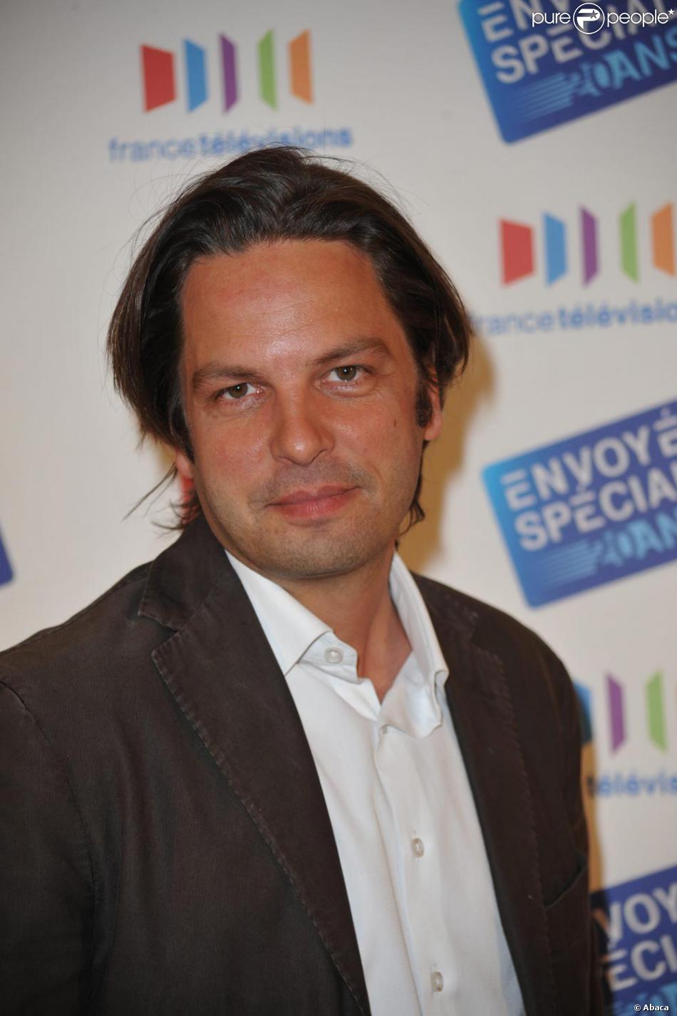 Arnaud Poivre D Arvor Est Il Marié Arnaud Poivre d'Arvor lors de la soirée organisée par France