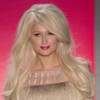 Paris Hilton : Barbie est dans la place... C'est parti pour la Fashion Week brésilienne !