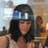 Katy Perry se rend dans une boutique du faubourg St-Honoré (Paris), vendredi 11 juin.