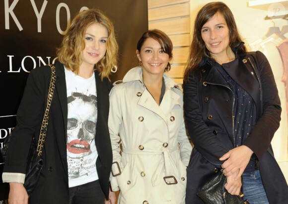 Emilie Dequenne, Emma de Caunes et Zoé Félix soirée de lancement de la collection Capsule POUR LONGTEMPS d'Ekyog et l'inauguration de la 37e boutique le 17 juin 2010 au soir à Paris au 59 rue Bonaparte !