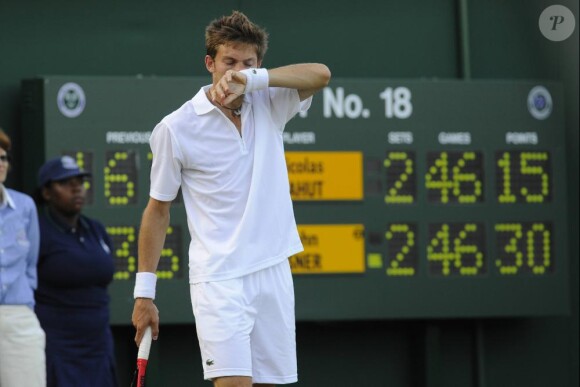 Nicolas Mahut (photo) affrontait John Isner dans le tournoi de Wimbledon, ce mercredi 23 juin. Après 10h de jeu, le match n'a toujours pas trouvé de vainqueur.