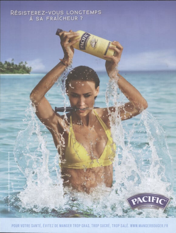Nevena Dujmovic dans la nouvelle campagne de pub 2010 de la boisson anisée Pacific