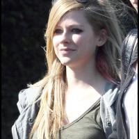 Quand Avril Lavigne livre ses petits secrets de beauté...