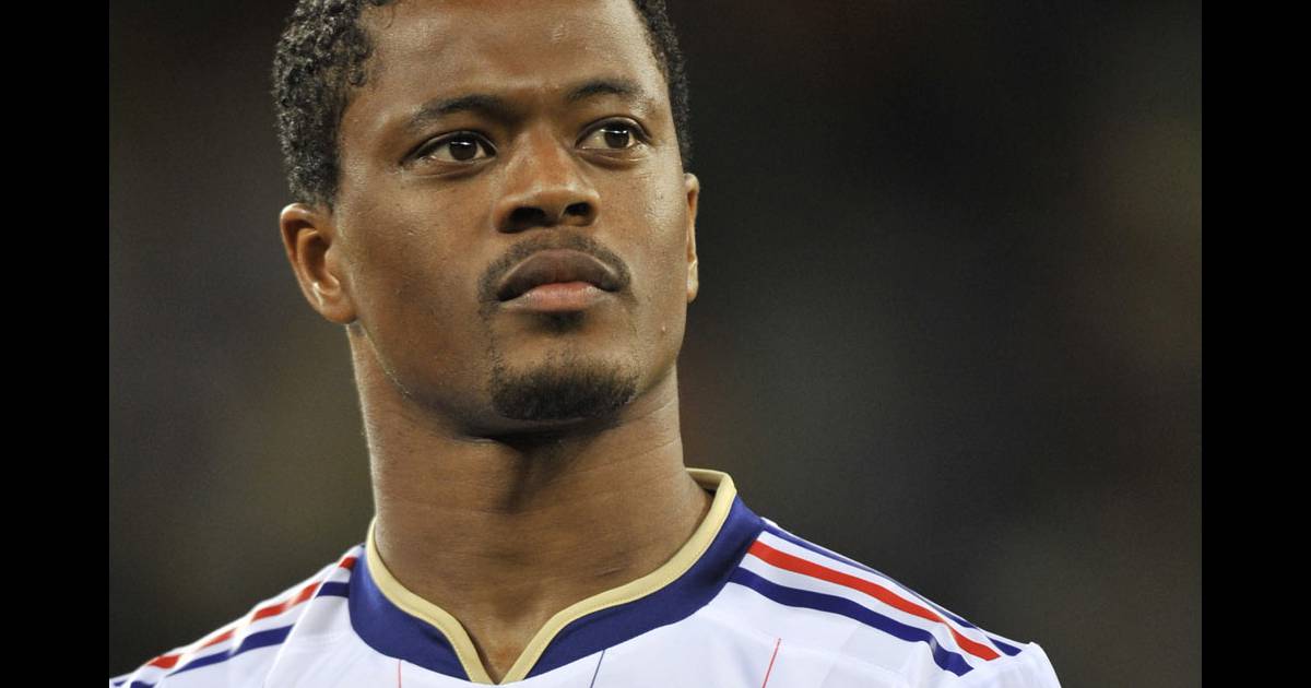 Capitaine Equipe De France De Foot Patrice Evra capitaine de l'Equipe de France durant la Coupe du Monde