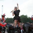 Pink se produit dans le cadre de son Funhouse Carnival Tour 2010, à Hyde Park (Londres), pour le Wireless Festival, vendredi 2 juillet.