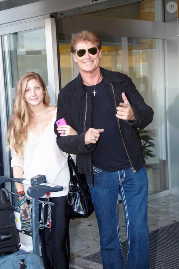 David Hasselhoff et sa fille Taylor à l'aéroport de Vienne en Autriche le 3 juillet 2010 