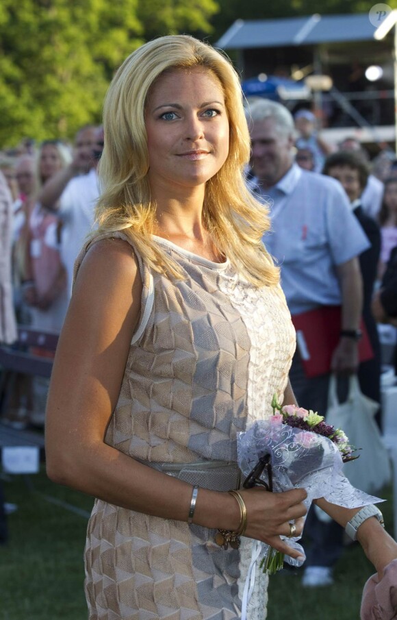 La famille royale s'est réunie le 14 juillet 2010, comme chaque année, au château de Borgholm, pour l'anniversaire de la princesse Victoria. Mais sans elle, qui est en lune de miel !