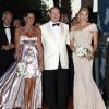 La 62e édition du gala de la Croix Rouge Monégasque, le 30 juillet 2010, a accueilli plus de 800 convives. Le prince Albert présidait la soirée avec sa sublime fiancée, Charlene Wittstock, et sa soeur Stéphanie.