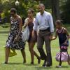 La famille Obama au complet en juillet 2010 à Washington : Michelle, Malia, Barack et Sasha