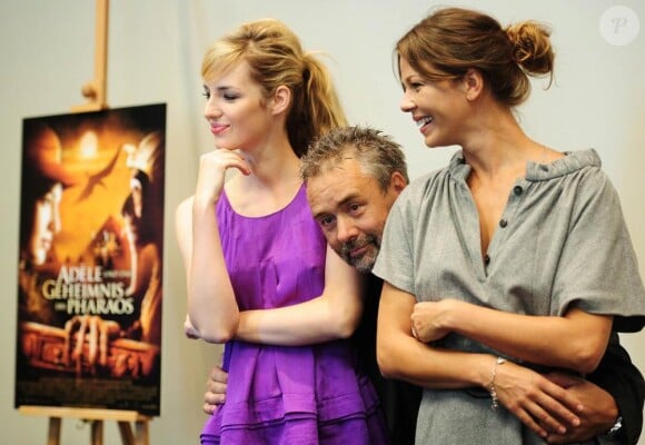 Louise Bourgoin, Luc Besson et Jessica Schwarz, le 5 août 2010.