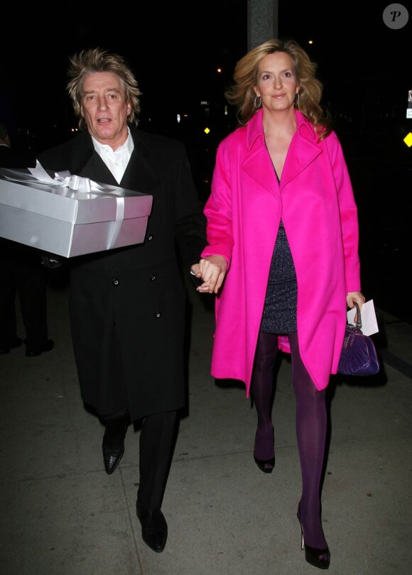 Rod Stewart et Penny Lancaster accueilleront en mars 2011 leur second enfant... Un petit frère ou une petite soeur pour leur fils Alastair, 4 ans ?