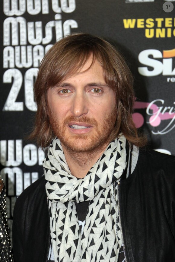 David Guetta demande à ses fans de choisir quel sera son prochain single.