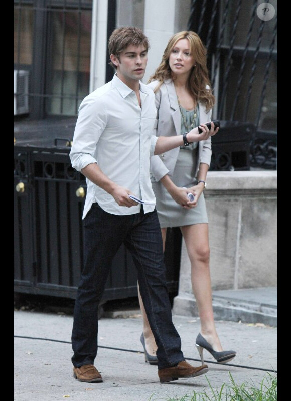 Chace Crawford et Katie Cassidy sur le tournage de la saison 4 de la série Gossip Girl, à New York le 26 juillet 2010.
