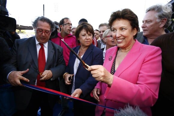 La ministre des sports Roselyne Bachelot ici en compagnie de Martine Aubry inaugure le 23e Villeneuve d'Ascq Athletics à Villeneuve d'Ascq le 24 août 2010