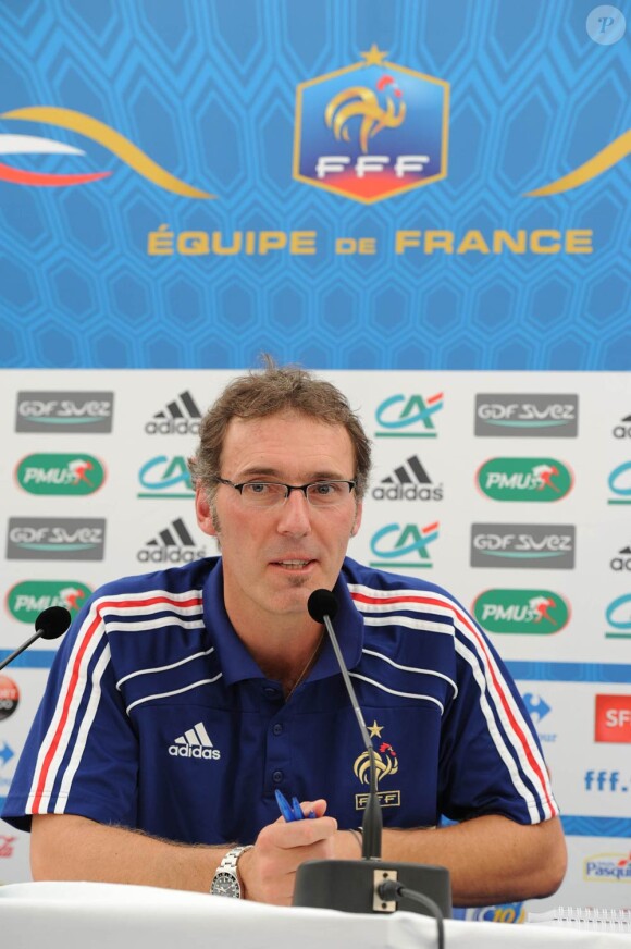 Le 26 août 2010, Laurent Blanc a dévoilé les noms des 21 joueurs qui composeront l'équipe de France pour les deux premières rencontres qualificatives pour l'Euro 2012 !