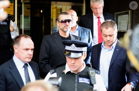 George Michael se présente au tribunal d'Highbury Corner, à Londres, le 24 août 2010
