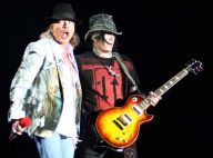Regardez Guns N' Roses terminer leur concert dans... un vrai chaos !