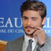 Zac Efron présente son film Charlie St. Cloud au festival de Deauville, samedi 11 septembre. Les adolescentes sont venues en nombre pour l'apercevoir.